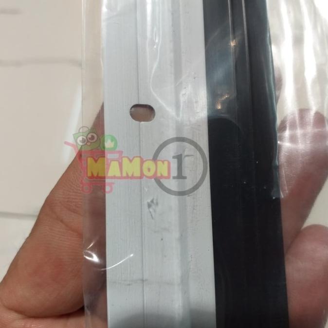 Door seal penutup lubang bawah pintu AluminiumKaret 1 Mtr Putih