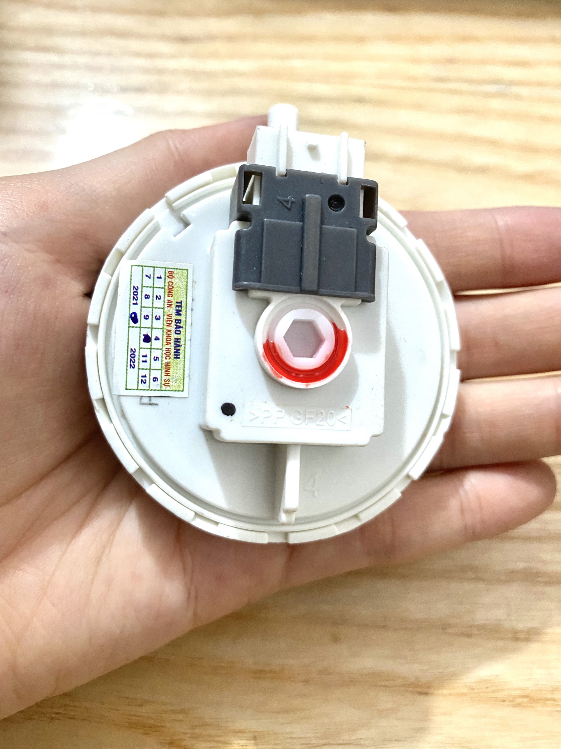 Phao áp lực nước máy giặt Toshiba 84B