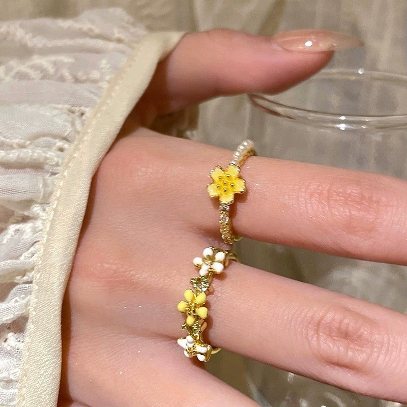 Enacolor%201Pc%20New%202025%20Enamel%20Daisy%20Flower%20Rings%20Adjust%20Crystal%20Open%20Rings%20for%20Women%20Girl%20Fashion%20Jewelry%20Accessories%20Ins%20-%20Image%203