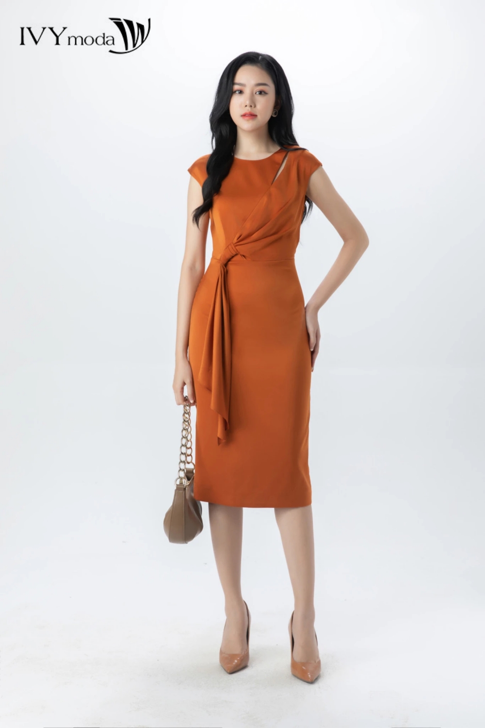 Đầm lụa phối nút buộc ivy moda ms 48m7487