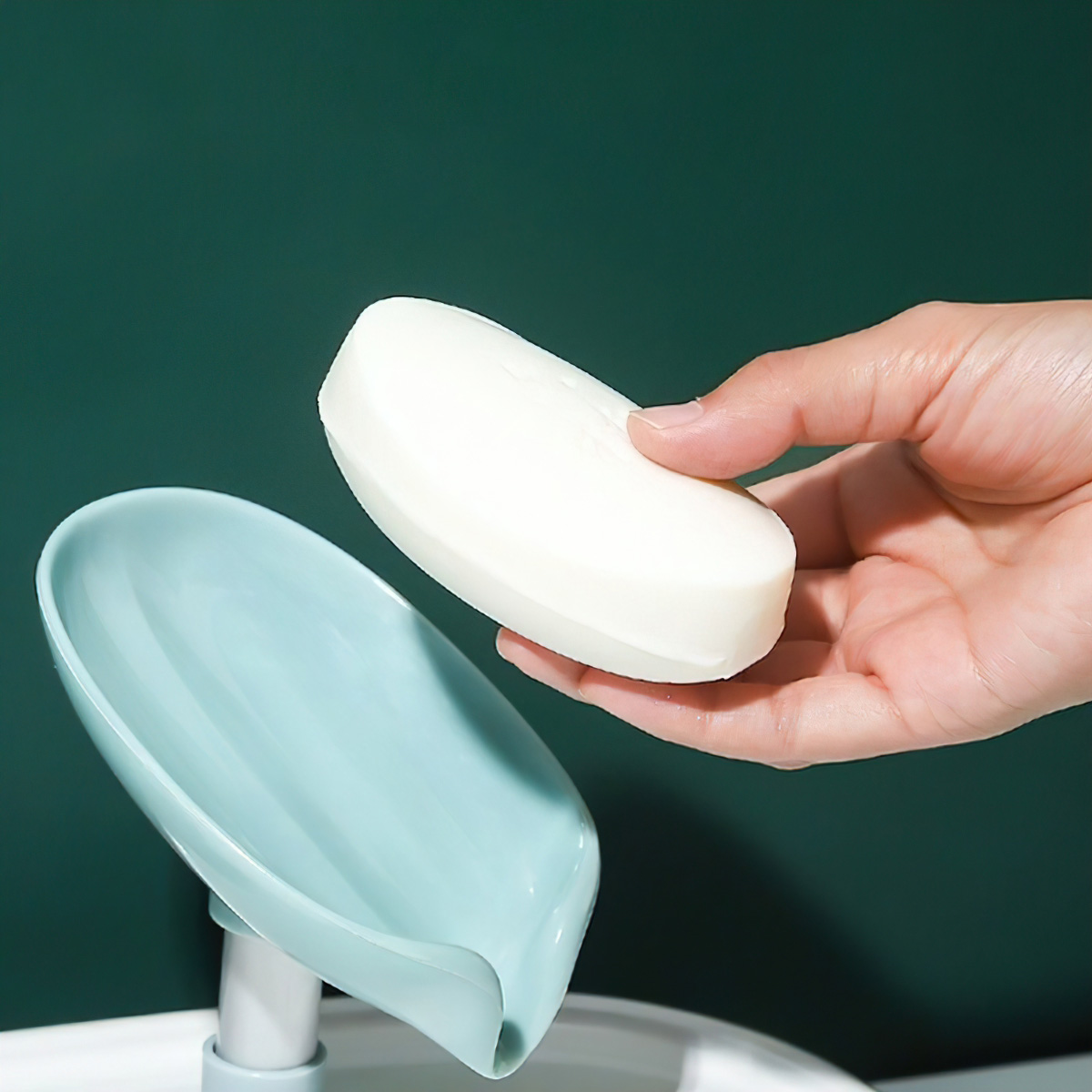 Sen-hause leaf shape soap dish organizer with draining ball bathroom plastic soap dish rack