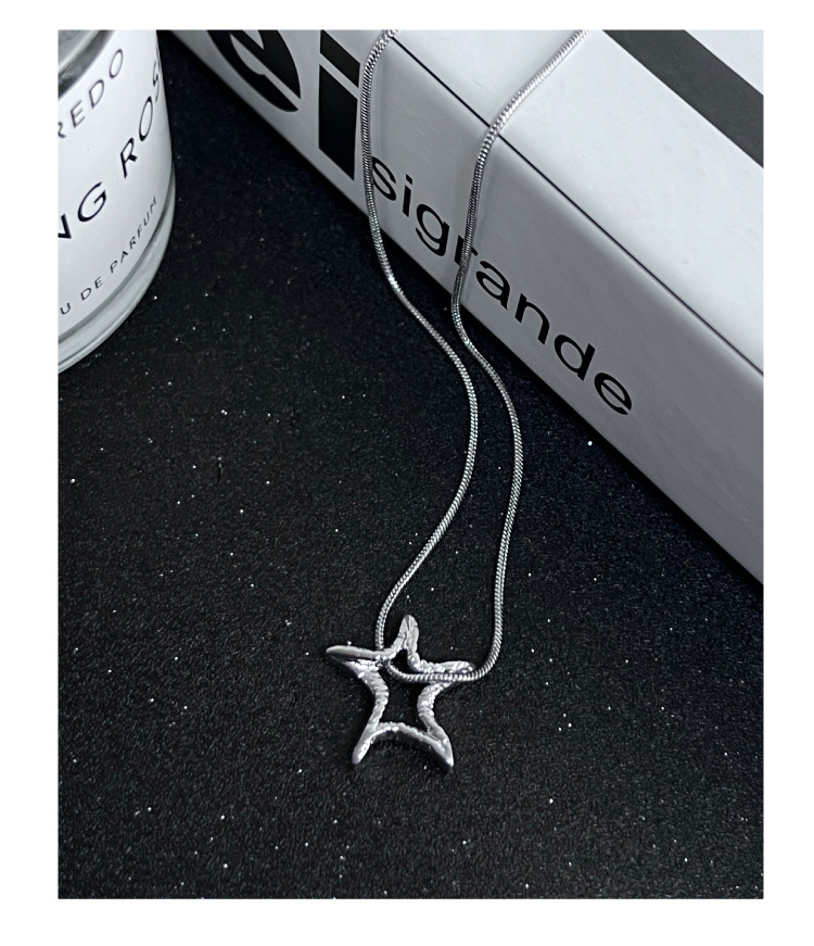 Fashion%20Y2K%20Punk%20Irregular%20Hollow%20Star%20Pendant%20Necklace%20Hip%20Hop%20Trendy%20Jewellery%20Gifts%20For%20Women%20Men%20-%20Image%203