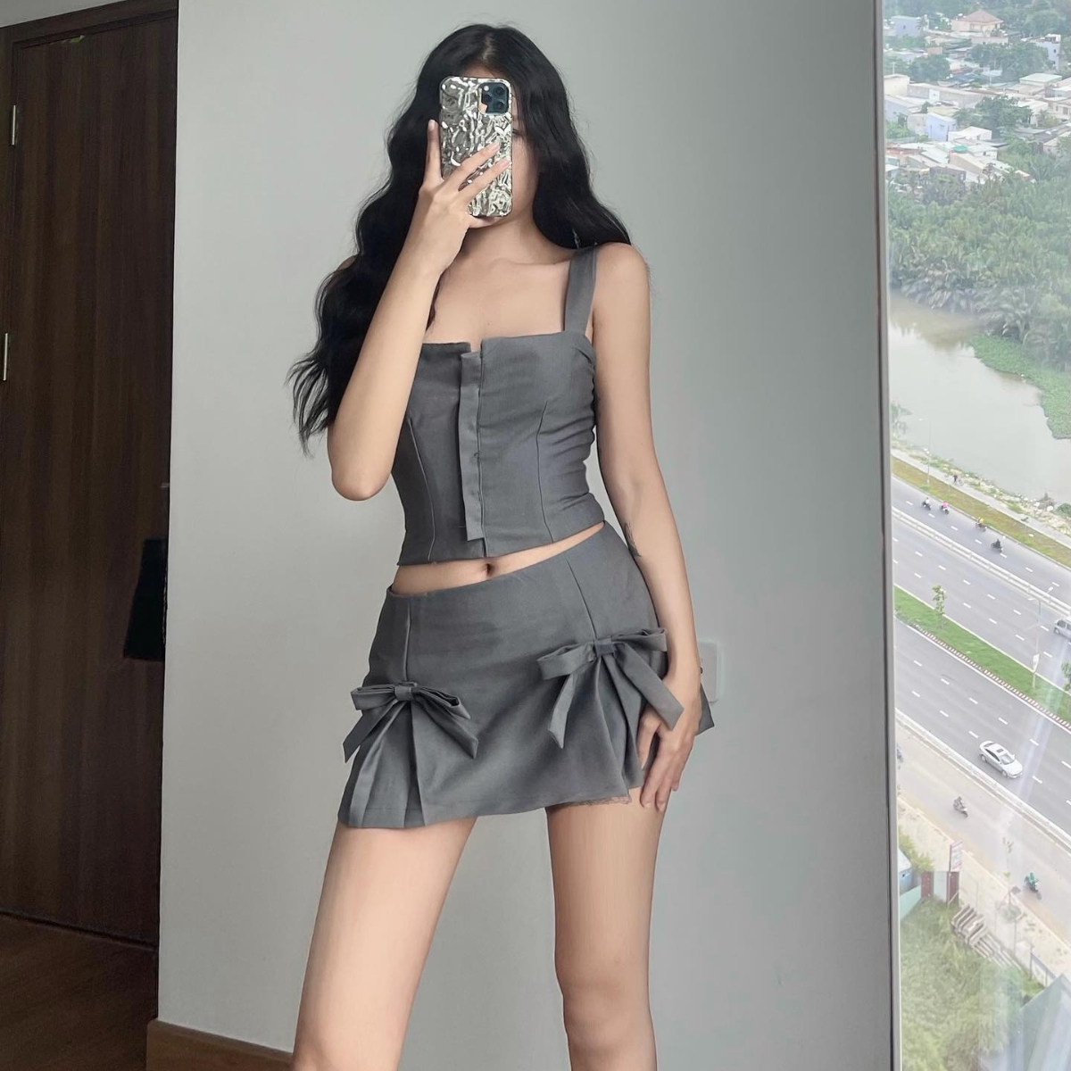 Chân Váy Cạp Trễ Xẻ Tà Đính 2 Nơ C084