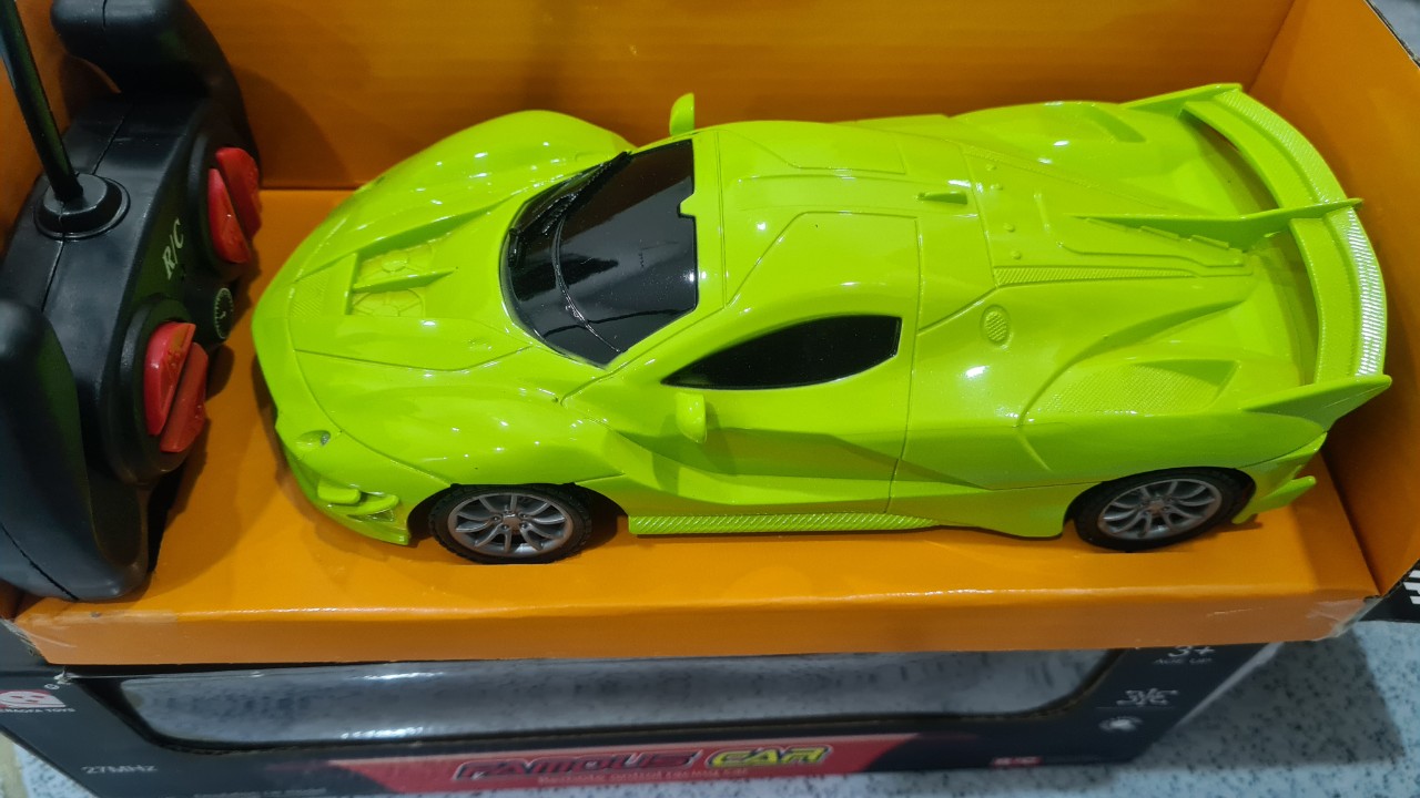 Xe điều khiển từ xa 4 chiều
