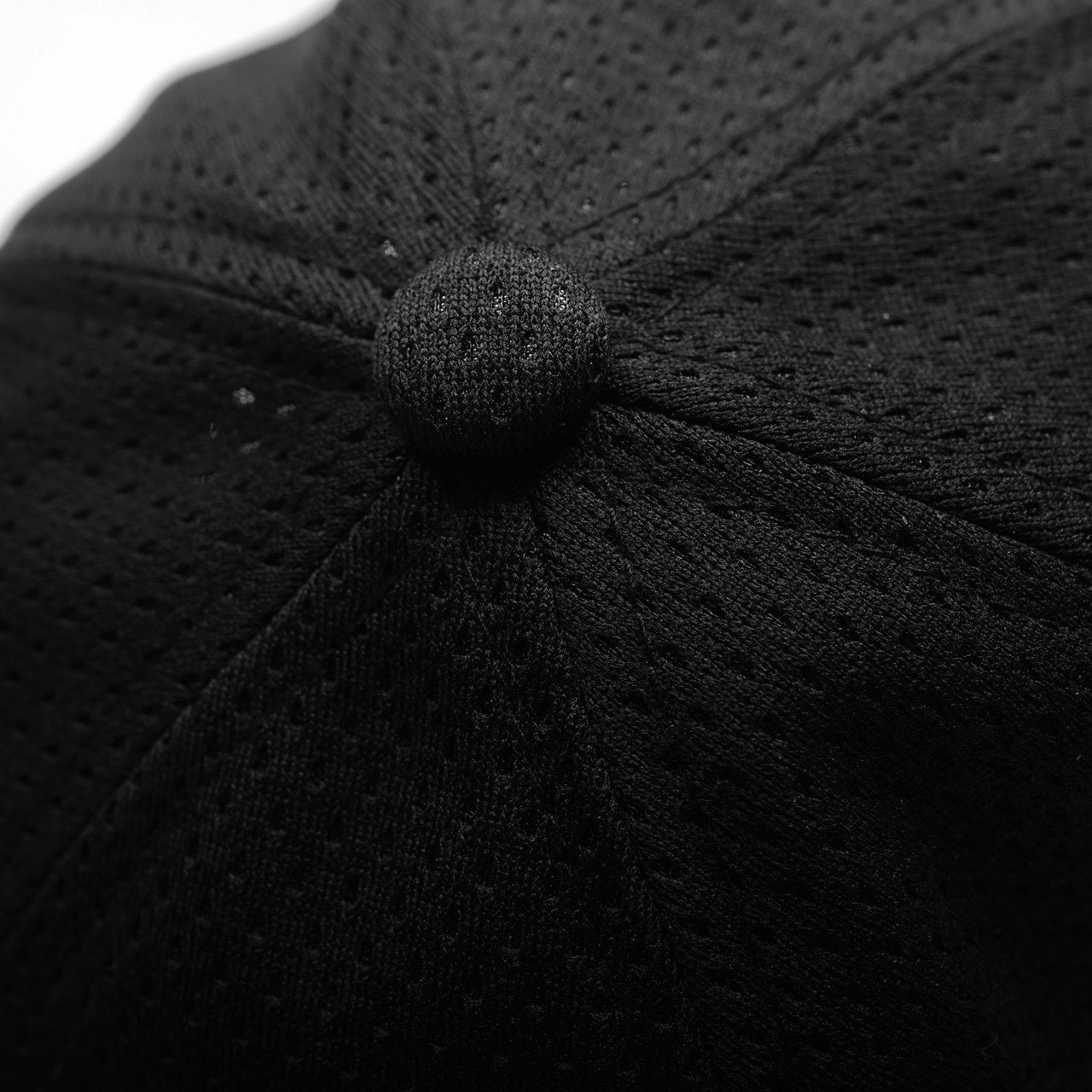 Mũ lưỡi chai Nike - Màu đen