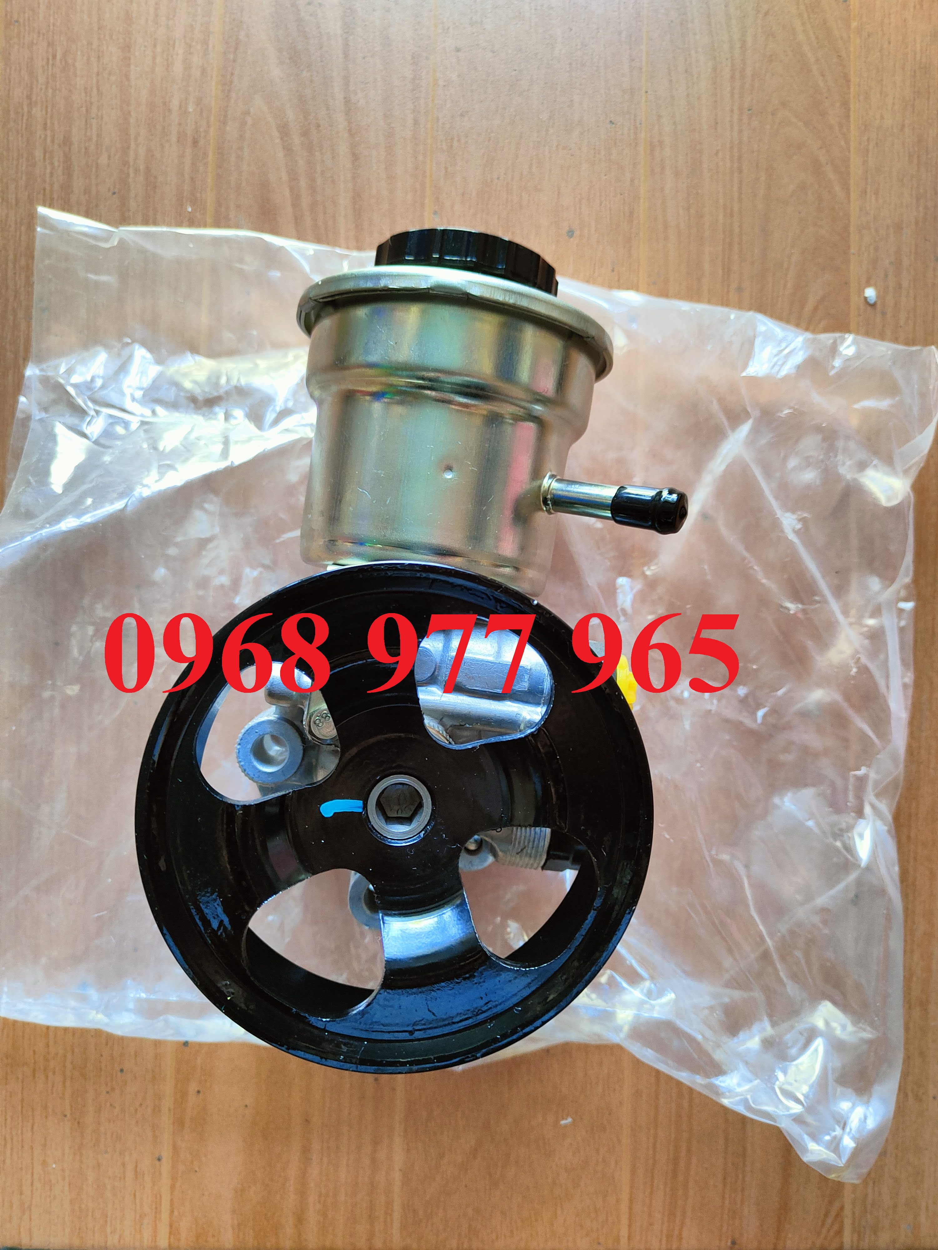 Bơm trợ lực lái Innova