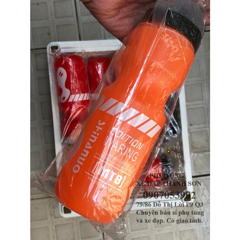 BÌNH NƯỚC XE ĐẠP THỂ THAO 750ML ( màu ngẫu nhiên)