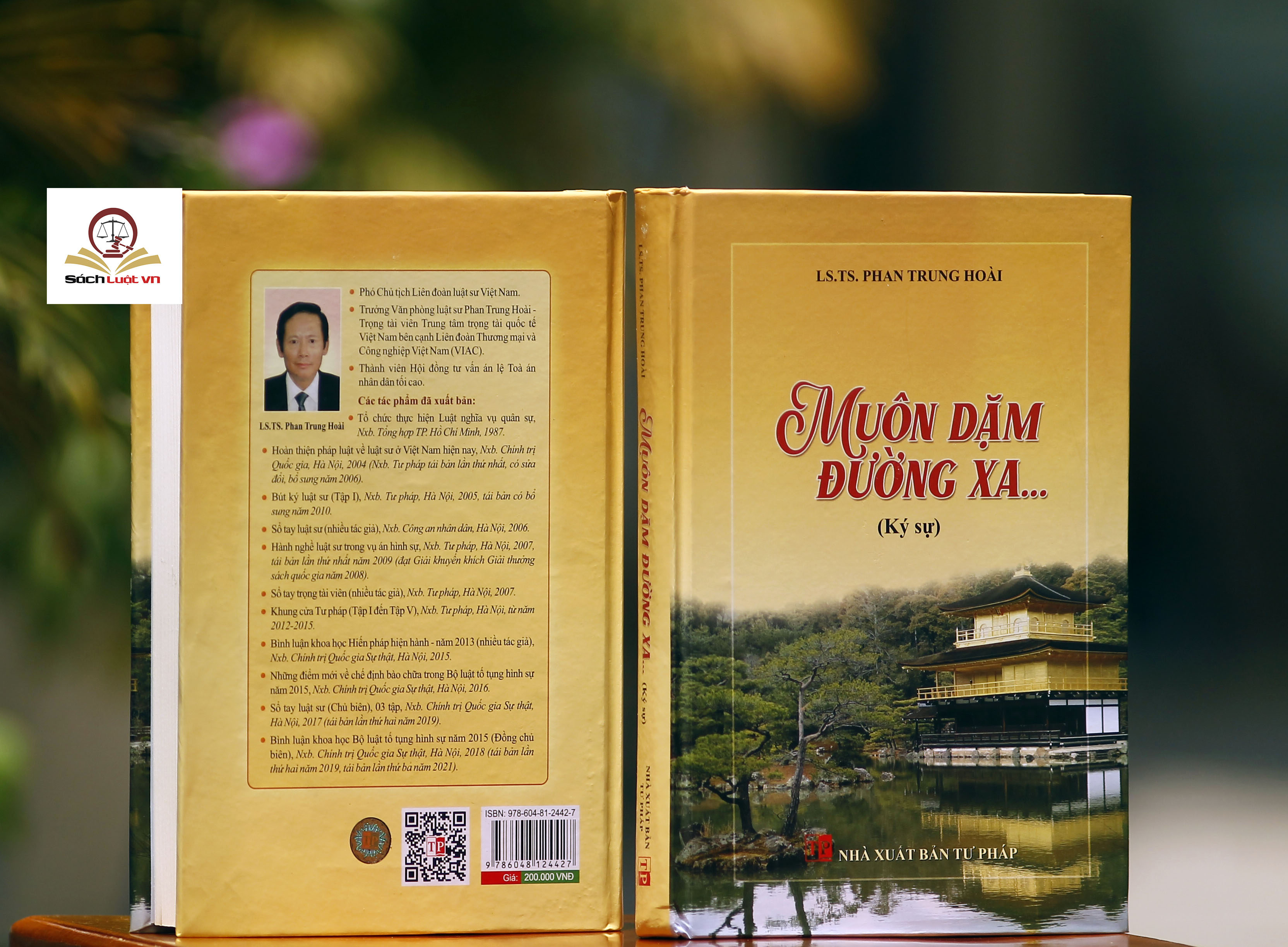 Muôn dặm đường xa…
