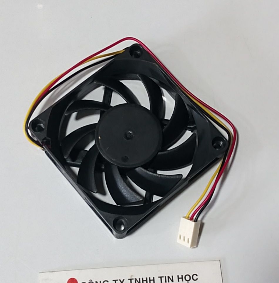 Quạt 7Cm, Dày 1.5Cm / Điện áp DC 12V, Loại 3 dây đầu cắm 3 Pin (NEW)