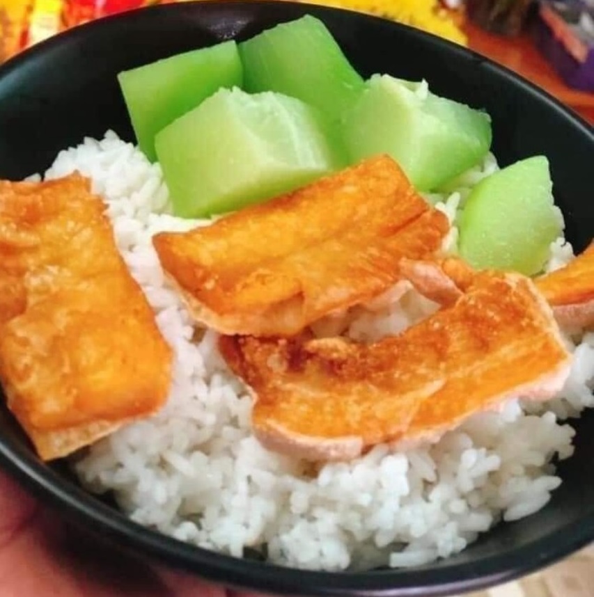 Ức mỡ cá Tra thơm ngon ngất ngây - (Tặng Kèm Mắm Tắc Chua Cay Nhà Làm)