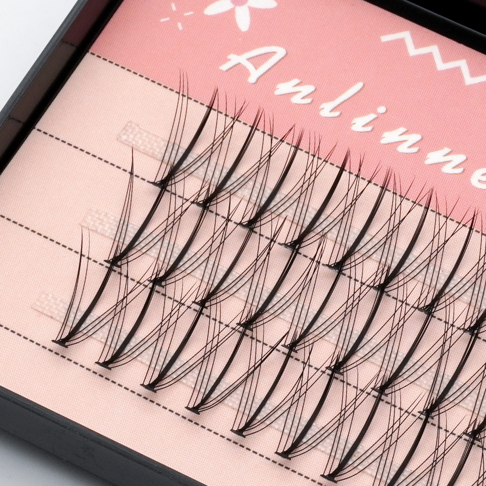 Jiheti High Quality  60 tufts of sandwich eyelashes, grafted eyelashes, artificial effect, eyelash extension, comic eyelashes, false eyelashes tool. 