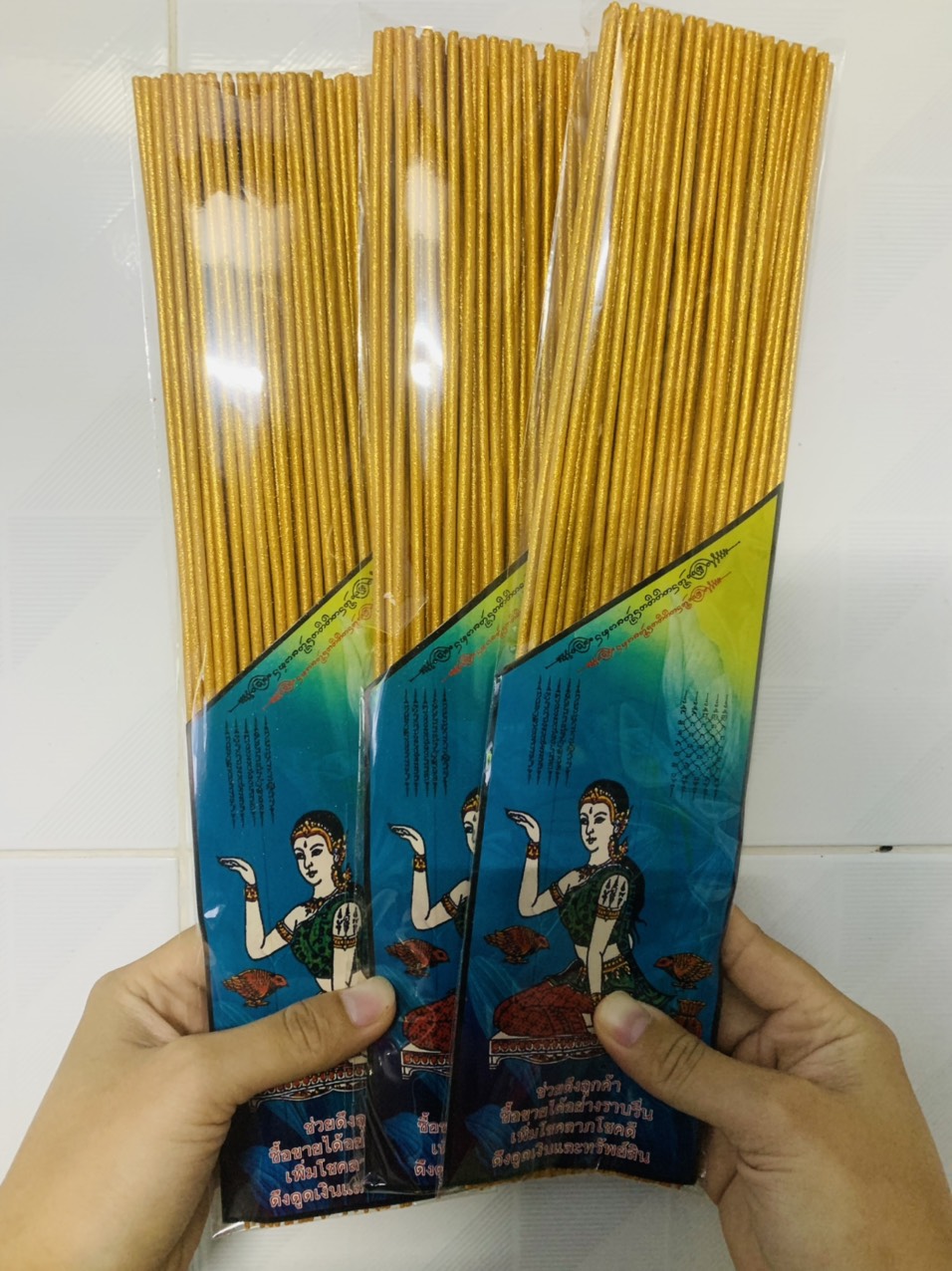 [HCM]Nhang thần tài nhập khẩu thái lan 79 cây