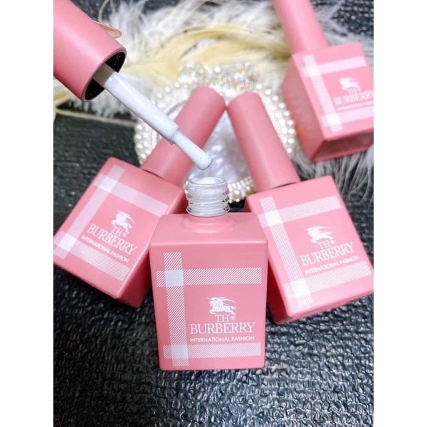 Sơn gel móng tay Burberry (BBR chai hồng)