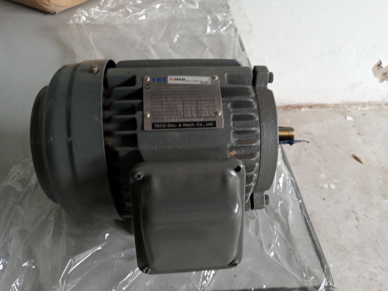 Động cơ điện - Motor điện Teco 0.37KW