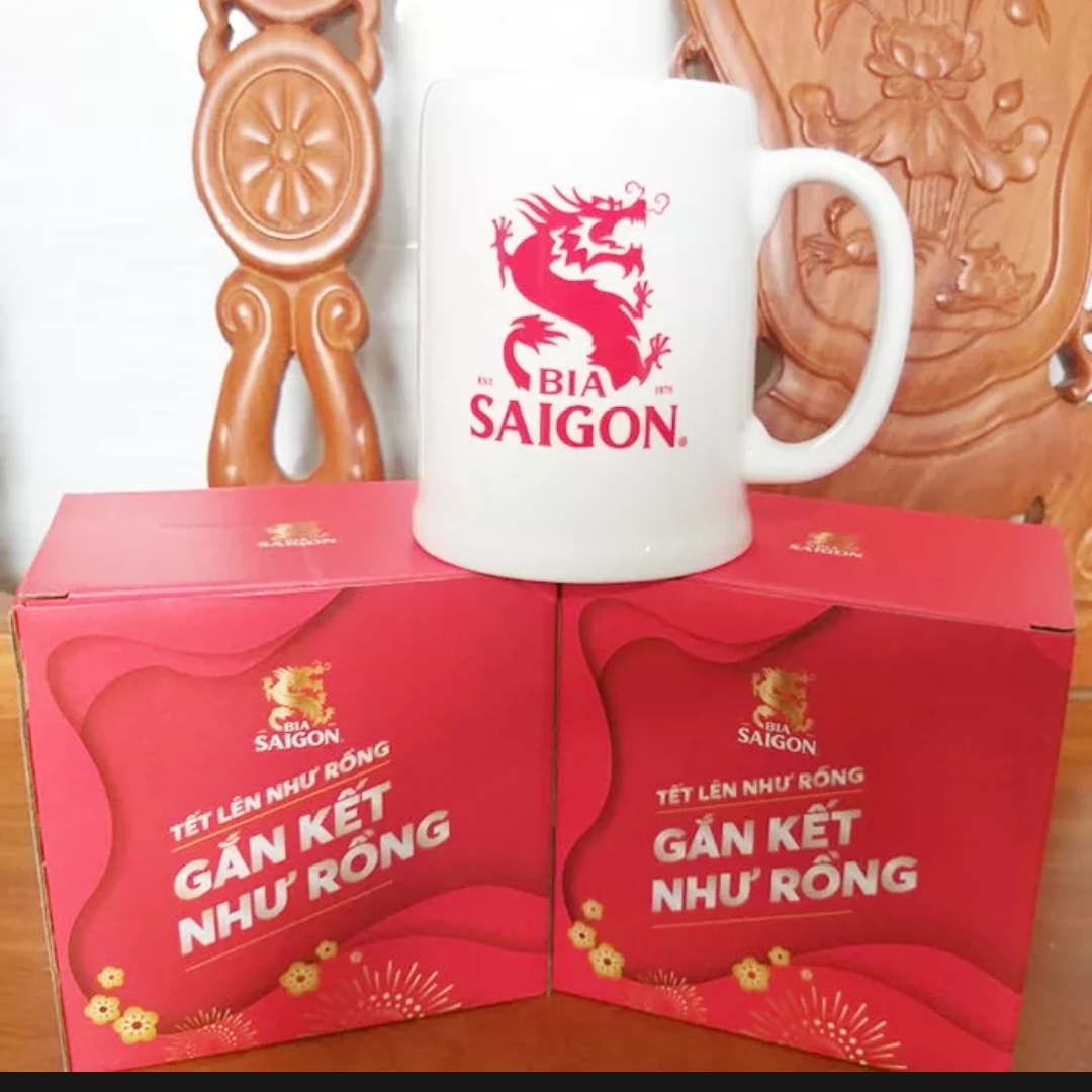 Ly bia Sài Gòn siêu to