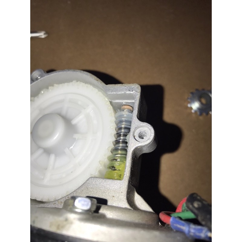 Động Cơ giảm tốc 12-24v Dc Tốc độ 15-30v/phút