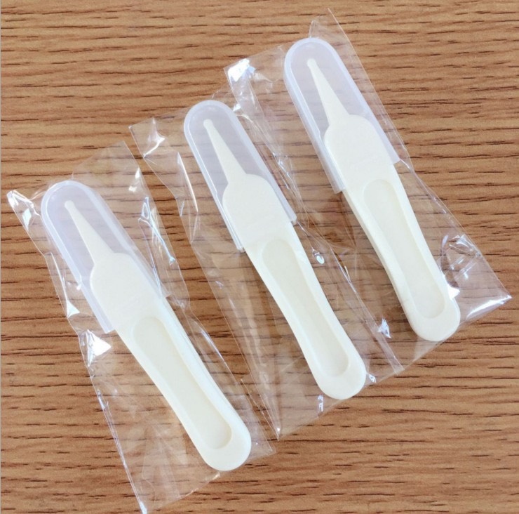 Nhíp gắp gỉ mũi cho bé