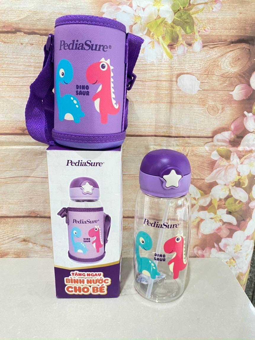 Bình đựng nước cho bé 700ml hkm Pediasure