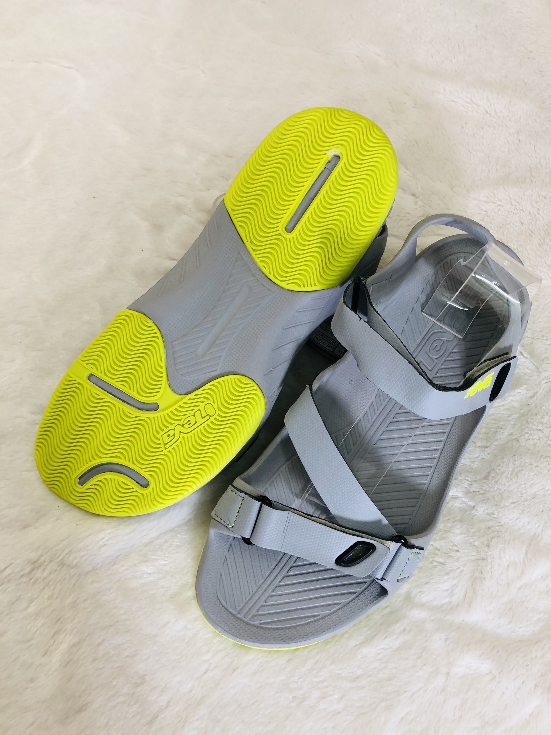Sandal thể thao nam trẻ trung
