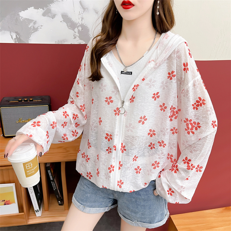 DEUKIO Ice silk sun protection coat, nano silk loose and breathable thin coat, hooded sun protection coat for women