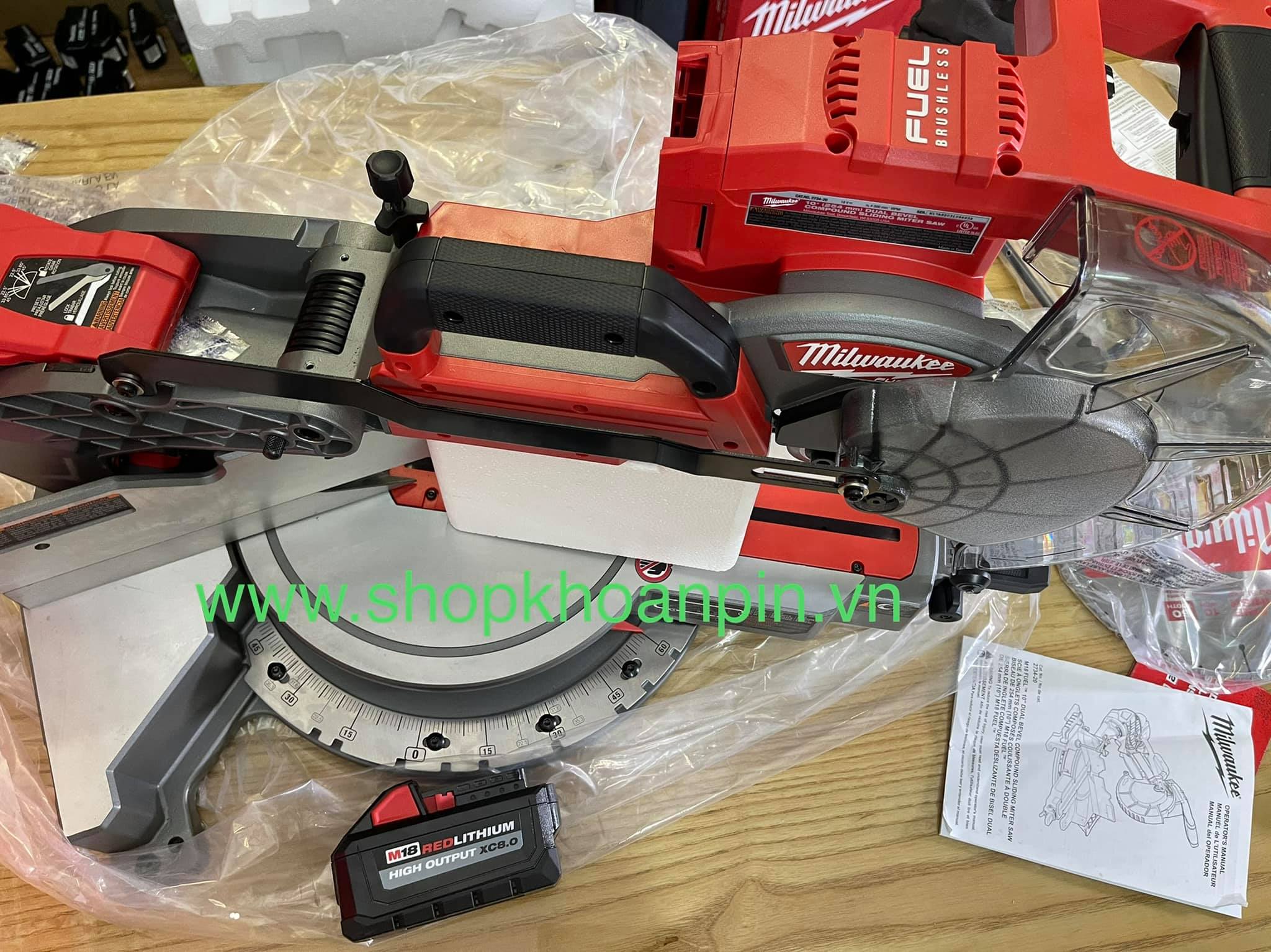 Máy cưa trượt pin Milwaukee 2734