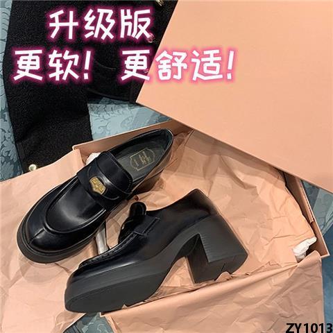 Gót anh 2023 giày lười phong cách mũi tròn giày da nhỏ cổ điển độn cao mẫu mới thu đông tiền vàng nữ đế dày dễ phối
