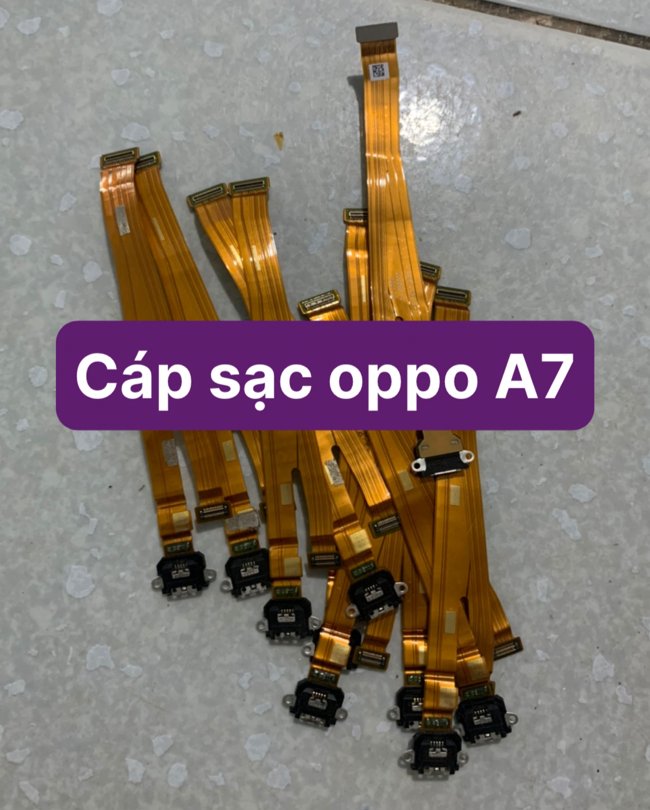 cáp sạc oppo A7 (cáp zin)