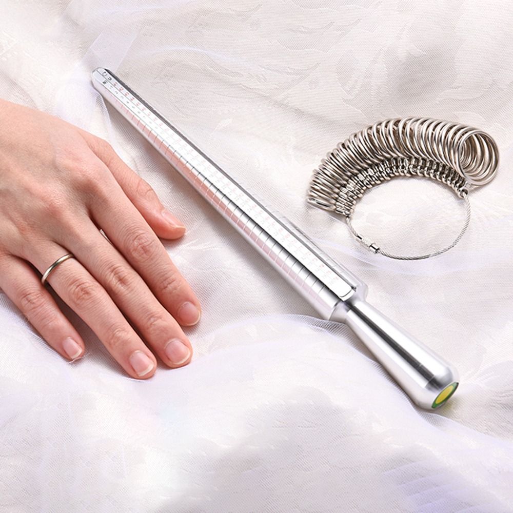 Adjuster%20Durable%20Ring%20Sizer%20Measuring%20Tool%20Set%20Aluminum%20Ring%20Mandrel%20Ring%20Stick%20Jewelry%20Sizers%20Kit%20Metal%20Gauge%20Smooth%20Edges%20Ring%20Gauges%20with%20Finger%20Sizer%20for%20Women%20Men%20Rings%20-%20Image%205