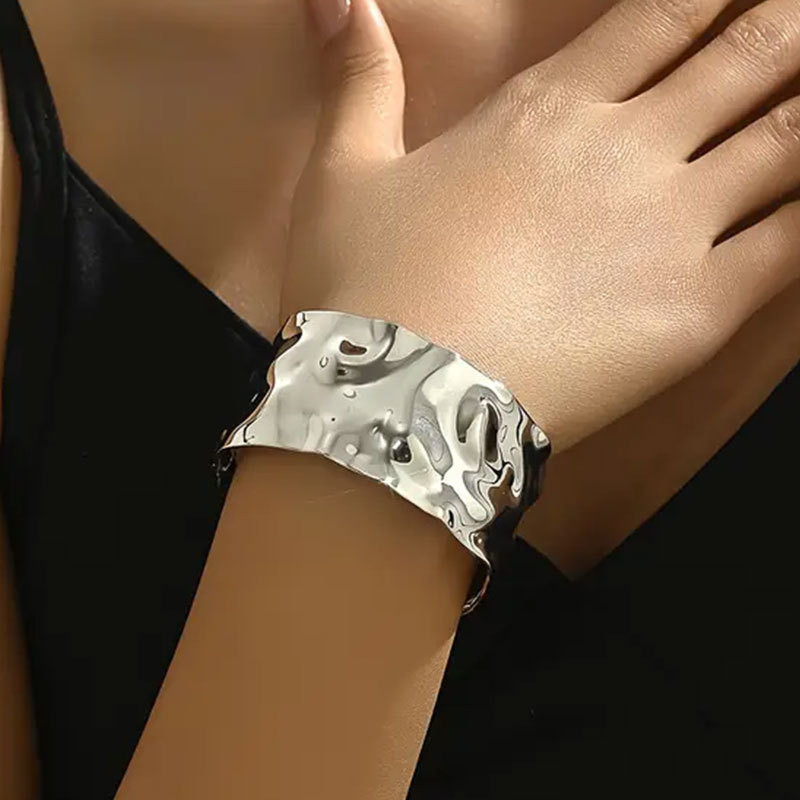Enacolor%20Elegant%20Irregular%20Metal%20Opening%20Bangle%20Bracelets,%20for%20Women%20Arm%20Chain%20Bangles%20Fashion%20Jewelry%20Accessories%20-%20Image%204