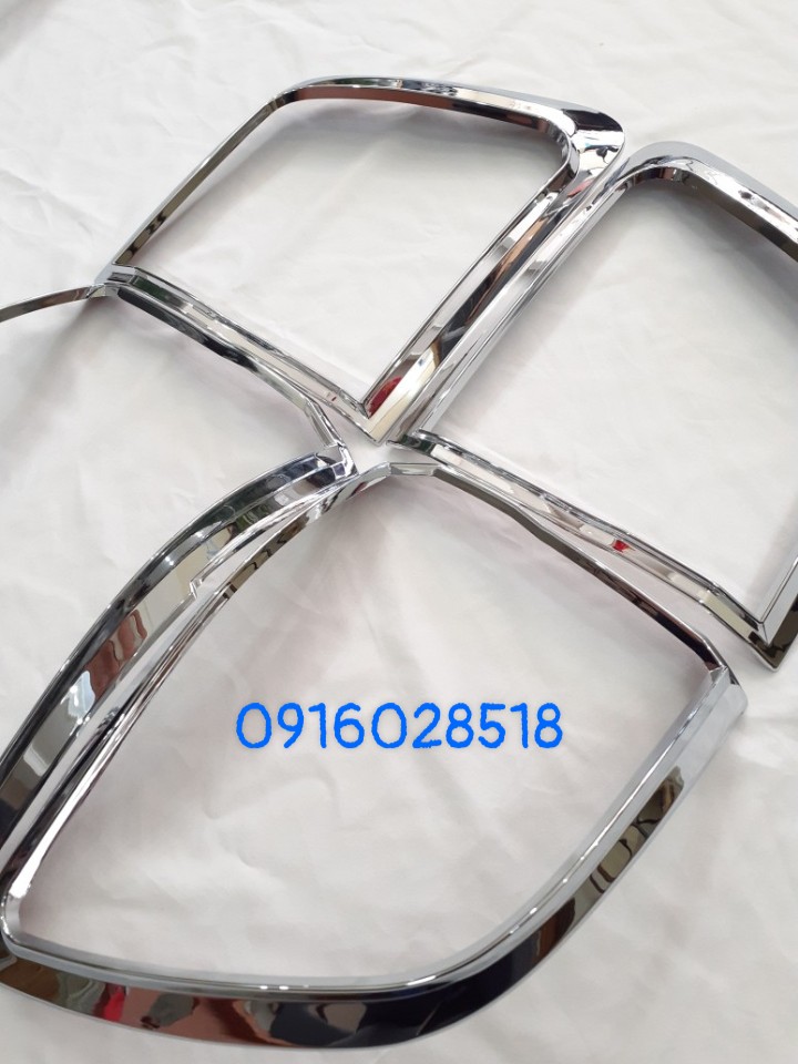 Ốp đèn hậu fortuner 2008-2009-2010-2011 mạ crom op den pha hau xe o to
