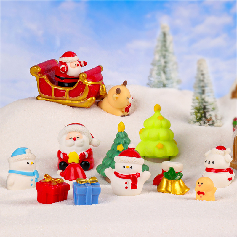 Creative Fashion Christmas Snowman Santa Miniatures Figures Cute Cartoon Micro Ornaments DIY Home Decoration Accessories Gifts YULING