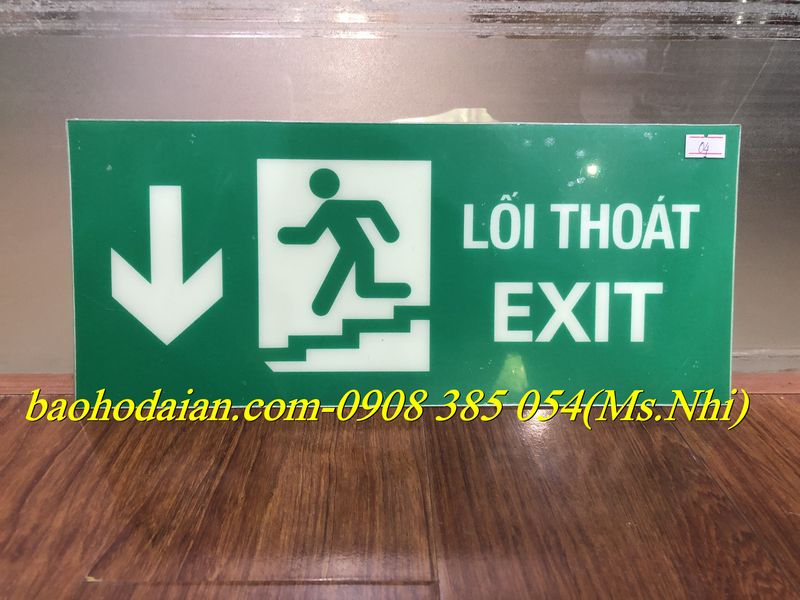 BIỂN THOÁT HIỂM EXIT DẠ QUANG KÍCH THƯỚC (35 X 15cm)- Hình thật