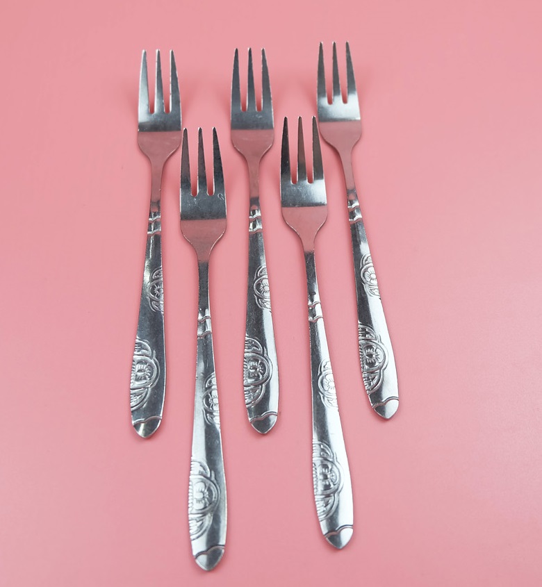 Combo 10 dĩa inox cán hoa bền đẹp không gỉ