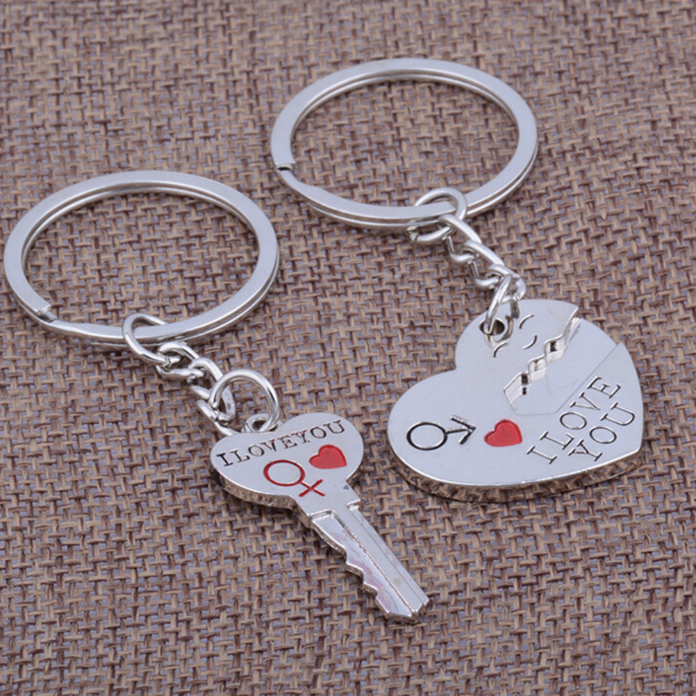 2pcs Fashion Love Heart Key Ring Keyfob Couples Romantic Keychain Lover Gift. 