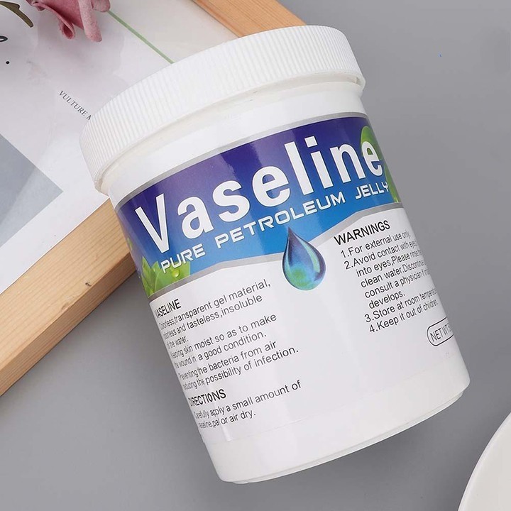 Kem lau mực xăm Vaseline trắng 500gr