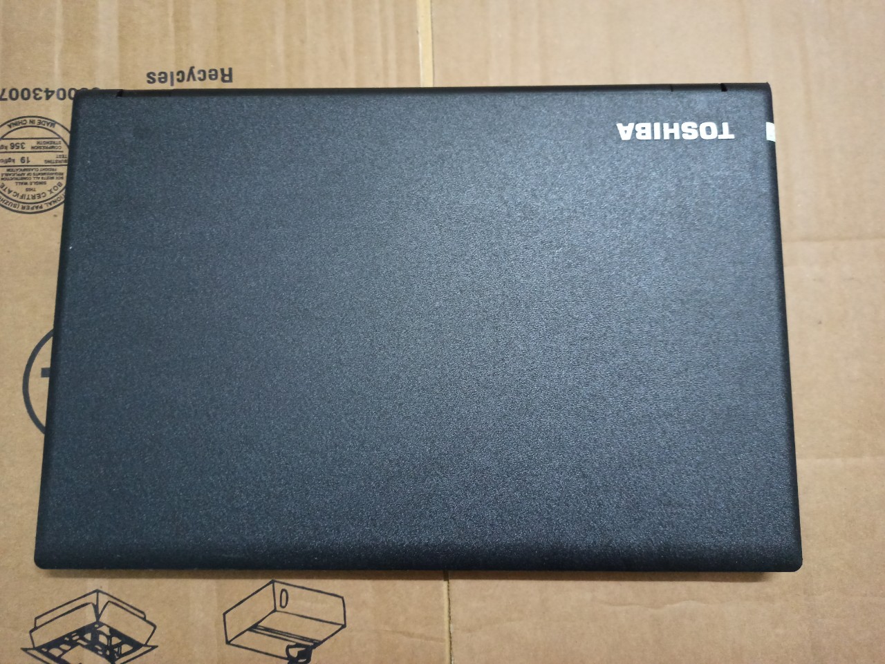 Laptop Toshiba Dynabook B55 (I3-6100U-4G-128GB-15.6″)
