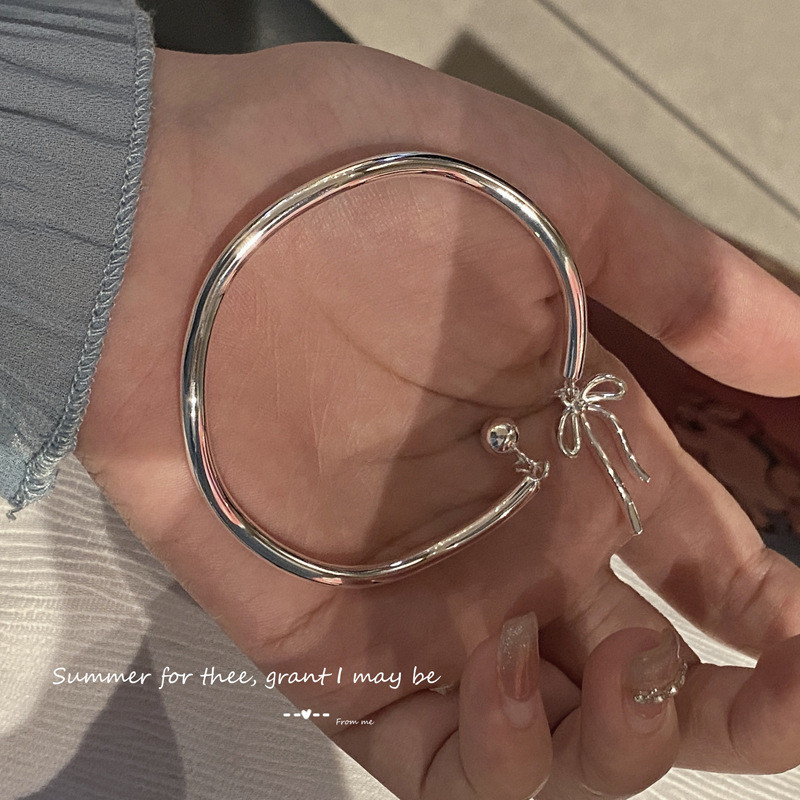 17km thanh lịch chuông nhỏ gắn nơ Bangle sóng bạc mở điều chỉnh Vòng Tay Nữ phụ kiện trang sức