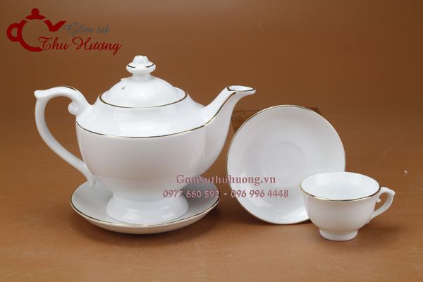 Bộ ấm chén Bát Tràng dáng Cúp S2 vàng kim