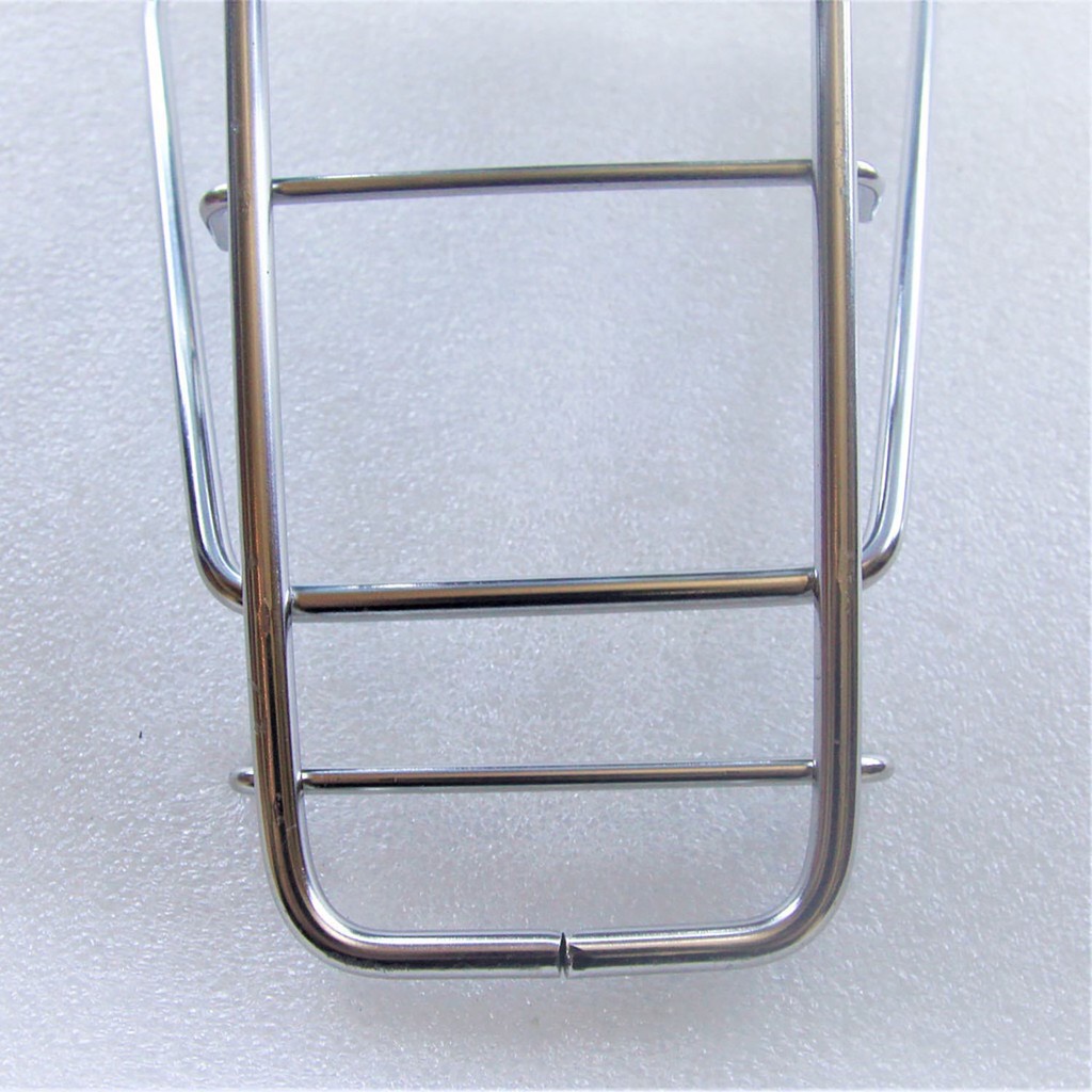 BAGA TRƯỚC MŨI XE CUB 50 CÁC ĐỜI.