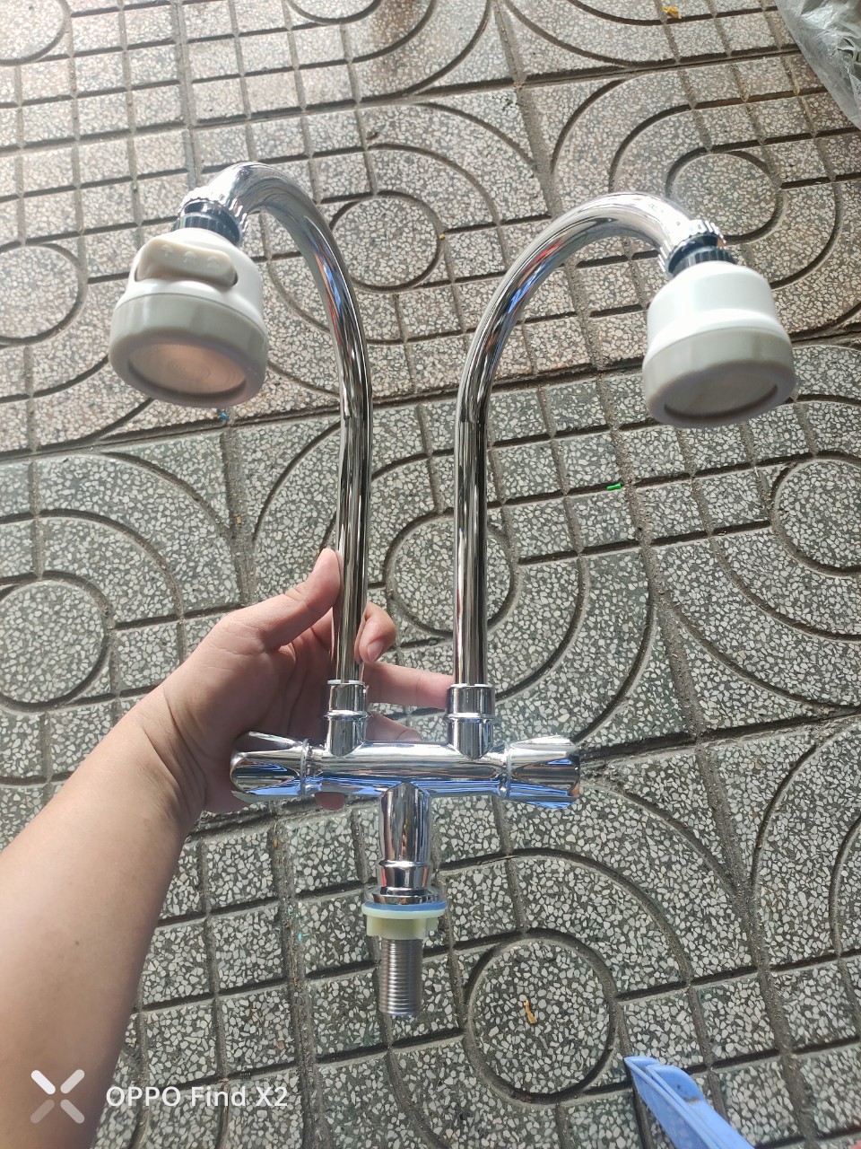 [Bóng] Vòi rửa chén bát đôi bóng - Vòi chậu 2 hộc sử dụng 1 đường nước lạnh