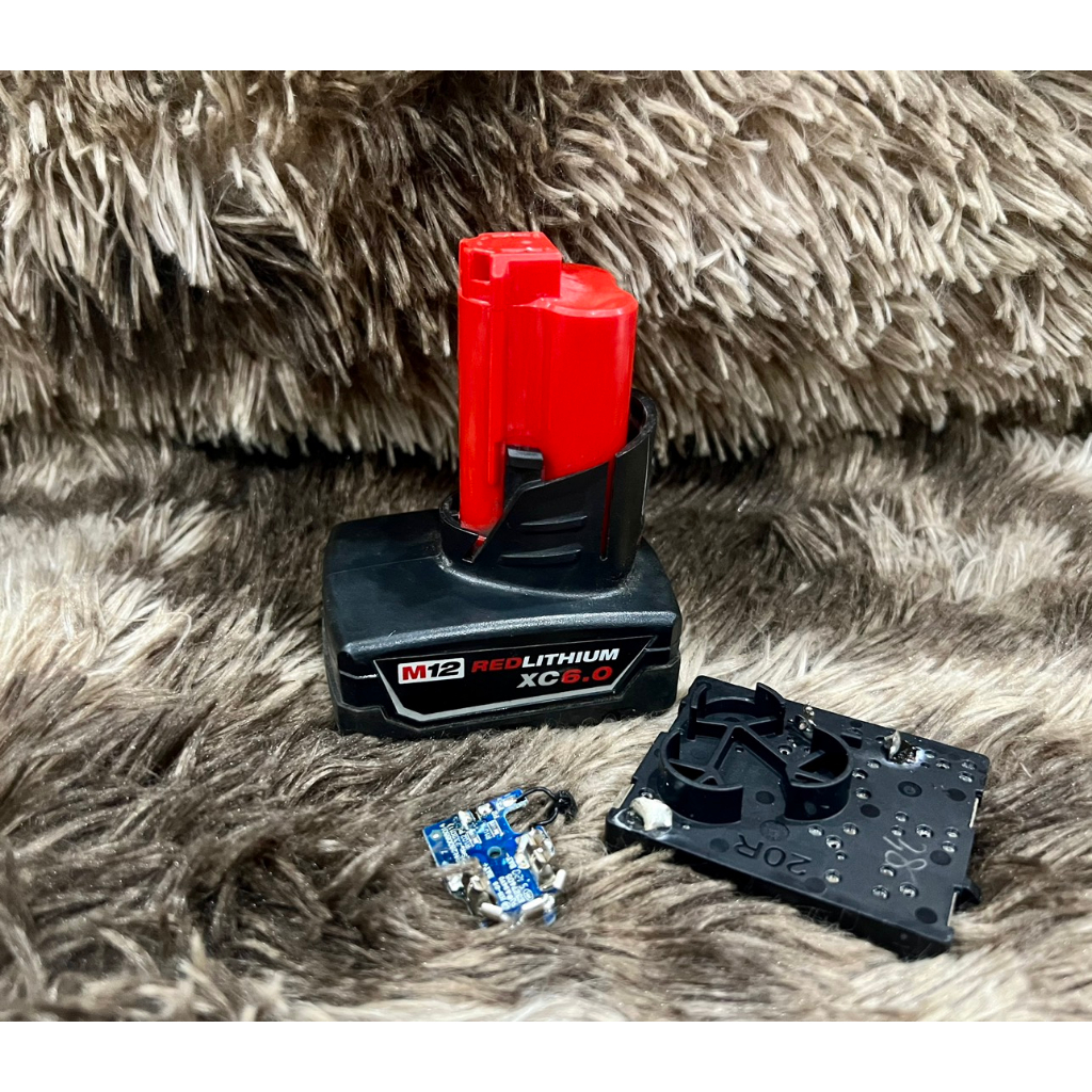 Vỏ mạch pin zin bãi Milwaukee M18.