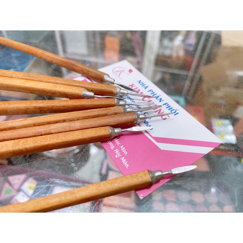 Cây lấy khoé da móng tay, móng chân cán gỗ