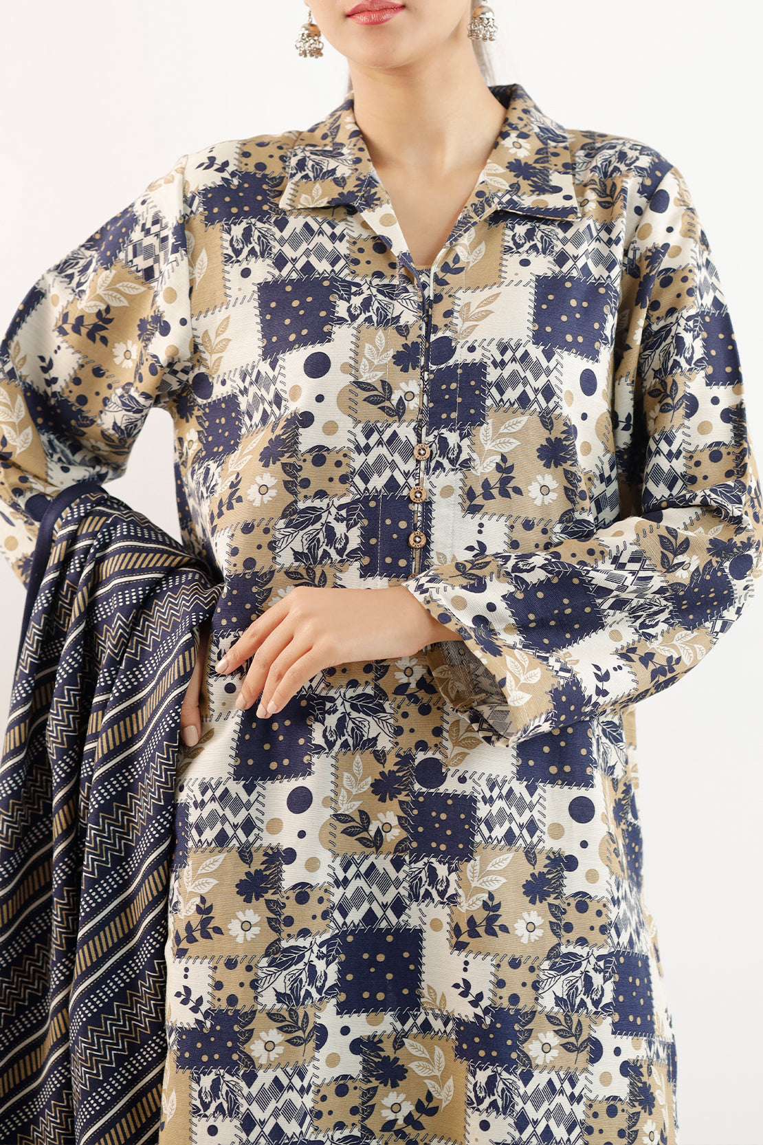 Saya - Printed Khaddar Stitched 3 Piece. 