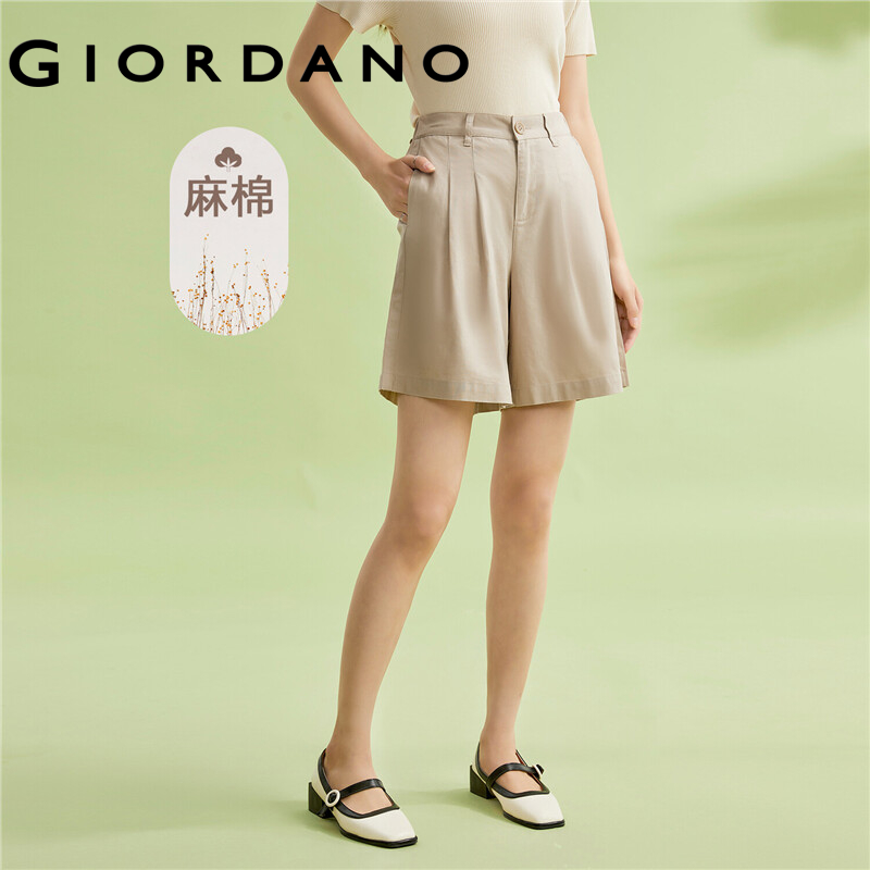 GIORDANO Women Shorts Half Elastic Waist Lightweight Linen Cotton Shorts Solid Color Comfort Pleated Casual Shorts 05403301