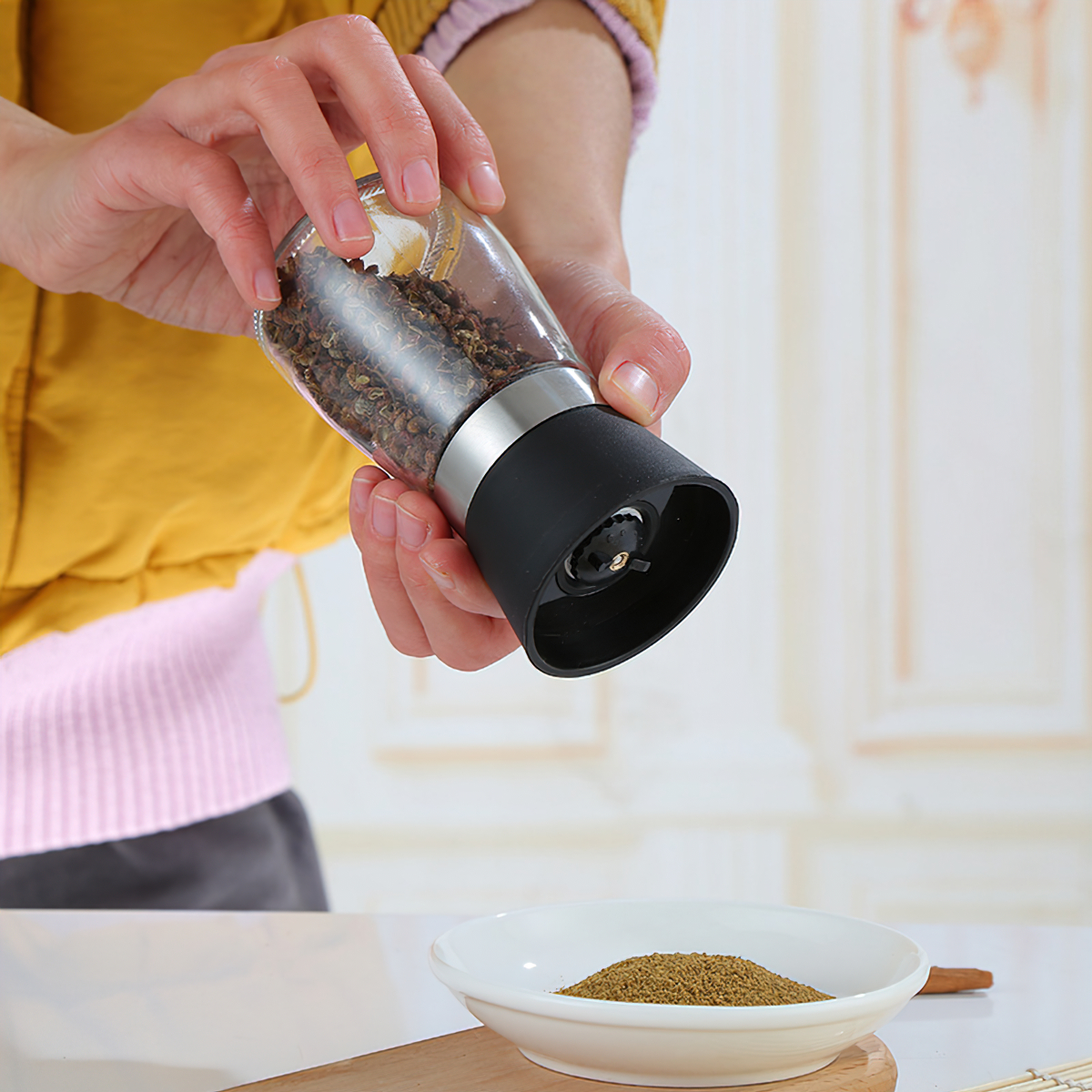 Multi-function dry pepper grinder