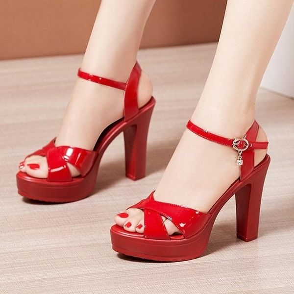 sandal quai xéo mẫu mới 2022