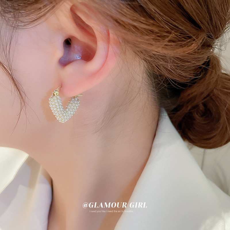 Pearl stud earrings for women
