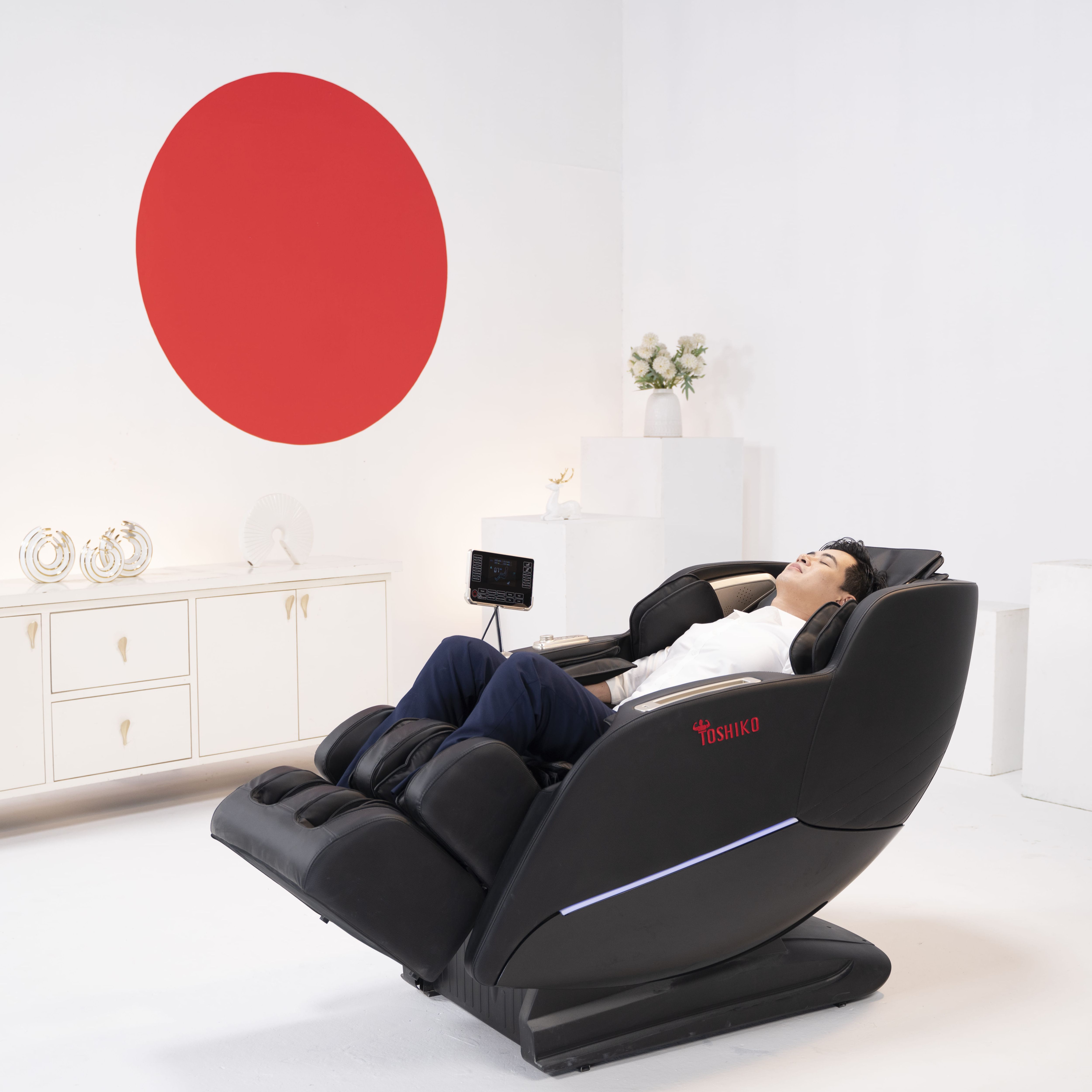 Ghế massage toàn thân điều khiển giọng nói thế hệ thông minh Toshiko T89 -  sở hữu con lăn 4D massage di chuyển, Ghế massage Cao Cấp với hệ thống AI scanbody chuyên biệt giúp con lăn điều chỉnh