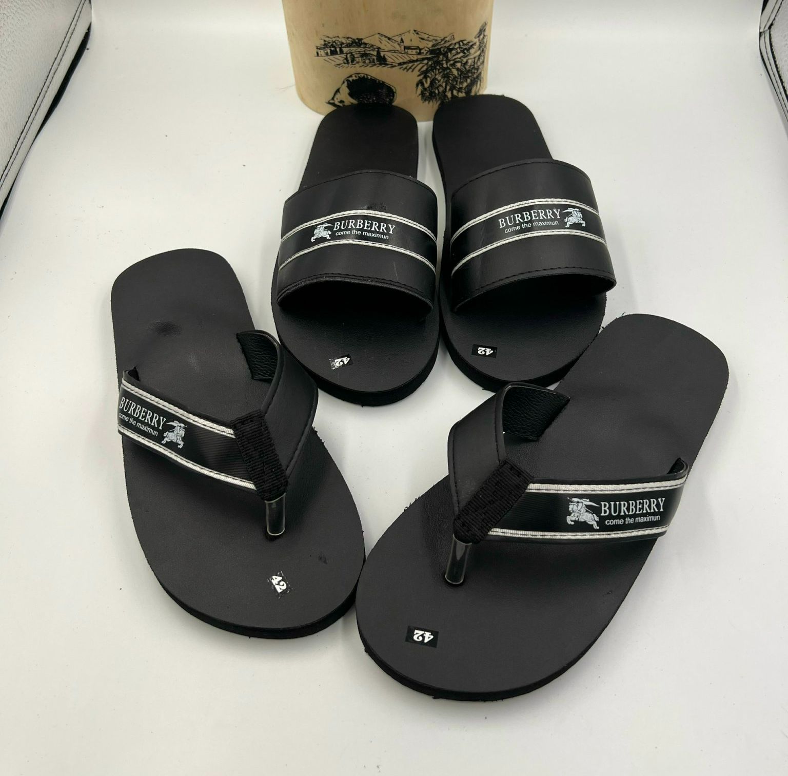 Dép cặp đôi nam nữ đế đen ( thới giới sandal )