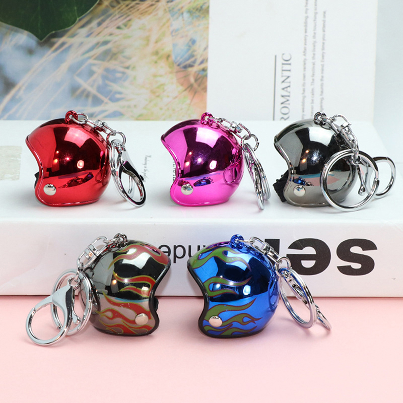 Creativity Motorcycle Helmets Keychains Cute Safety Helmet Pendant Neutral Car Key Chain Hot Bags Keyring Jewelry Gift Wholesale.